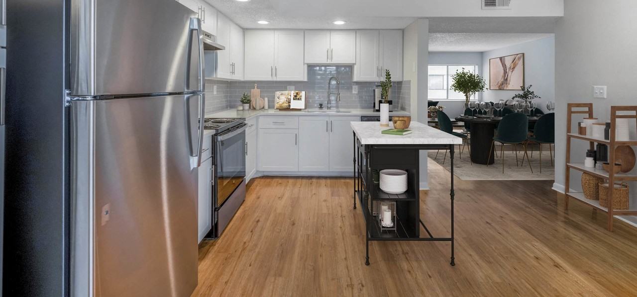 Horizons North Apartments 665 Ives Dairy Rd, Ives Estates, FL 33179