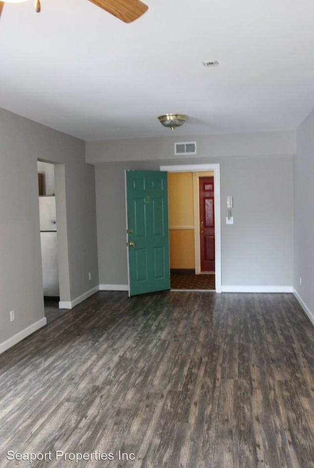 15061512 King Street 15061512 King Street Apartments in Braddock Road