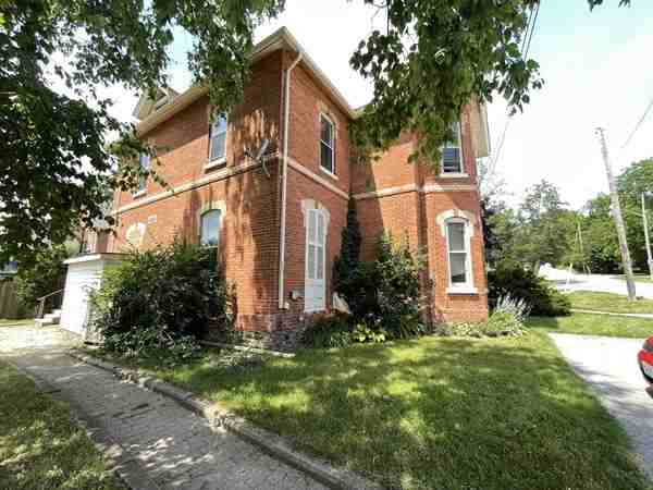 Blake St. 4Plex Apartments 103 Blake St, OroMedonte, ON L4M 1K1 Zumper