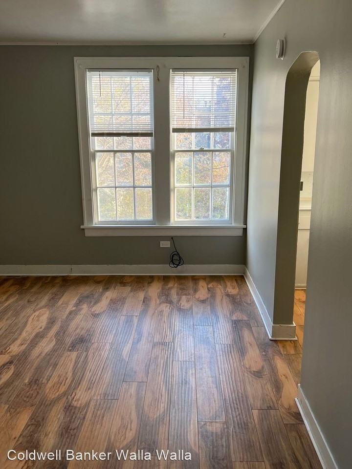 385387 Catherine Apartments 385 Catherine St 387, Walla Walla, WA