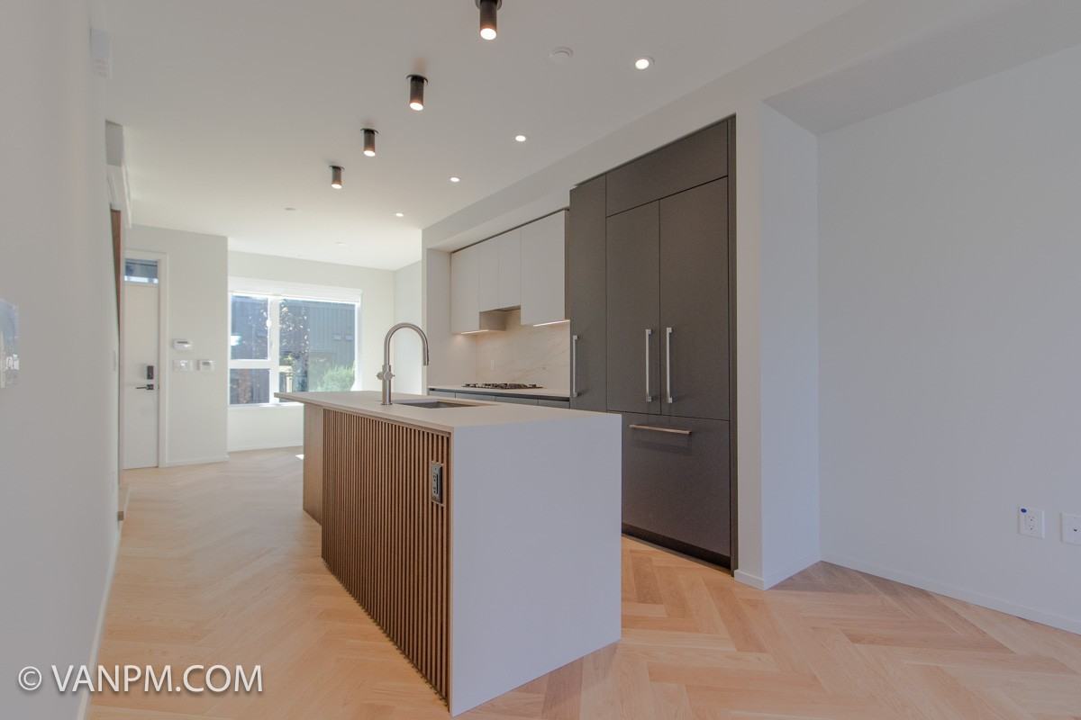 Cheap Apartments for Rent in Vancouver, BC Low Monthly Rent on Condos