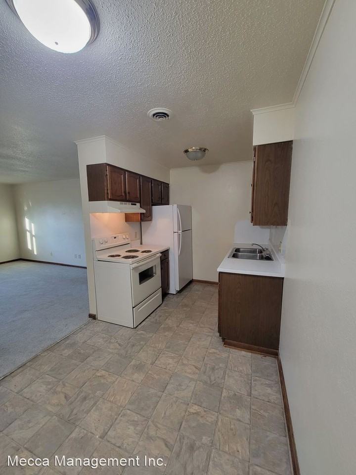 Wedgewood Apartments 701 4th St, Bowling Green, OH 43402 Zumper