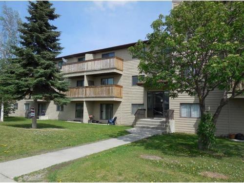 Huntington Apartments 1221 Westhaven Drive, Edson, AB T7E 1W5 Zumper