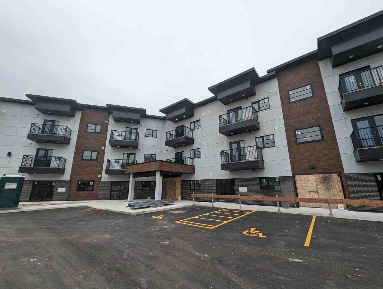 Kimberly Terrace Apartments 615 Kimberly Ave, Winnipeg, MB R2K None