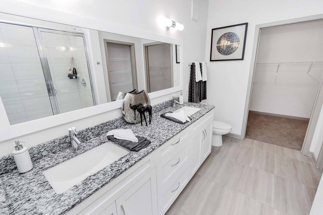 AVLI AT CROSSTOWN CENTER Apartments 9539 Delaney Creek Blvd, Tampa