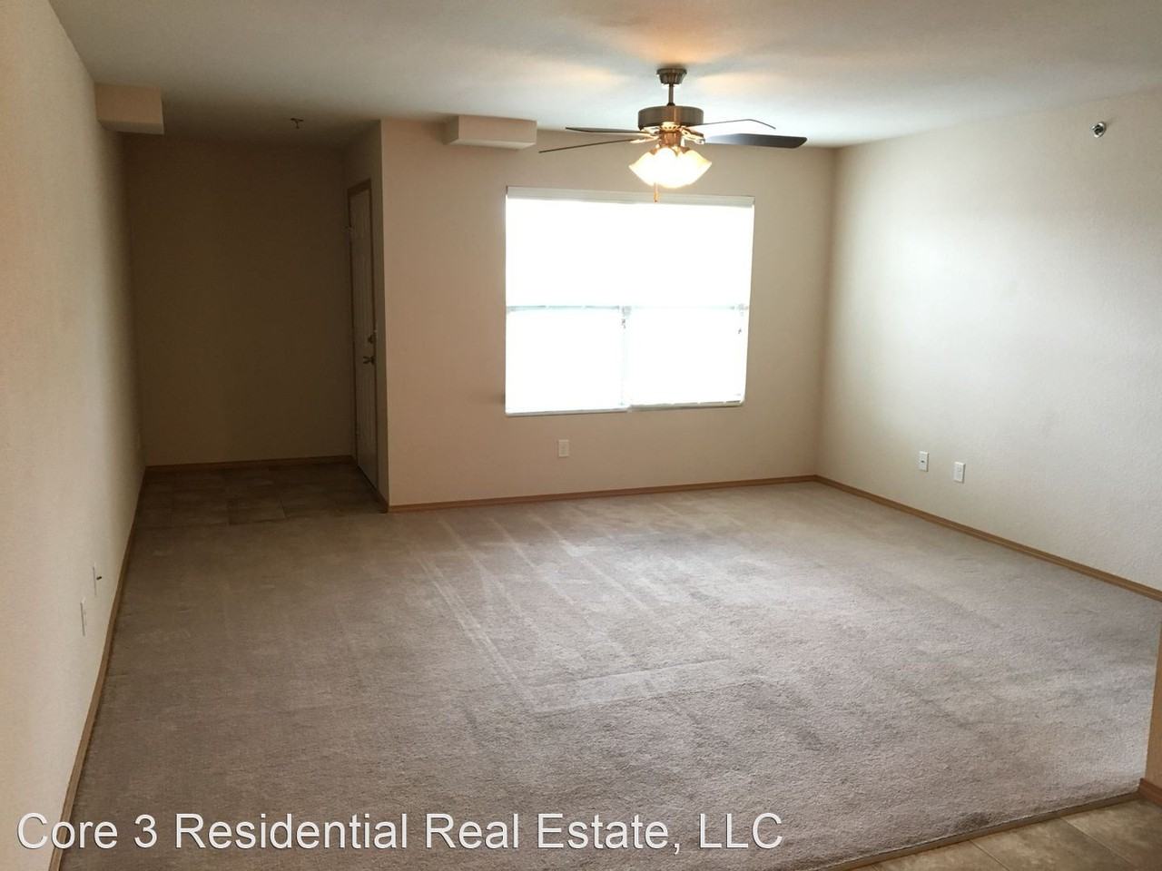 1718 & 1720 RT Dunn Dr Apartments in Dimmitt's Grove, Bloomington, IL