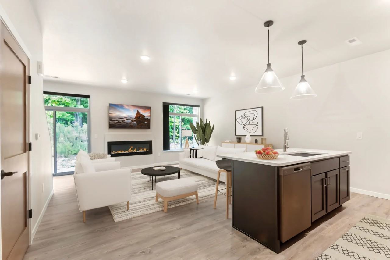 Apartments for Rent In Howard, WI Find 25 Condos & Other Rentals