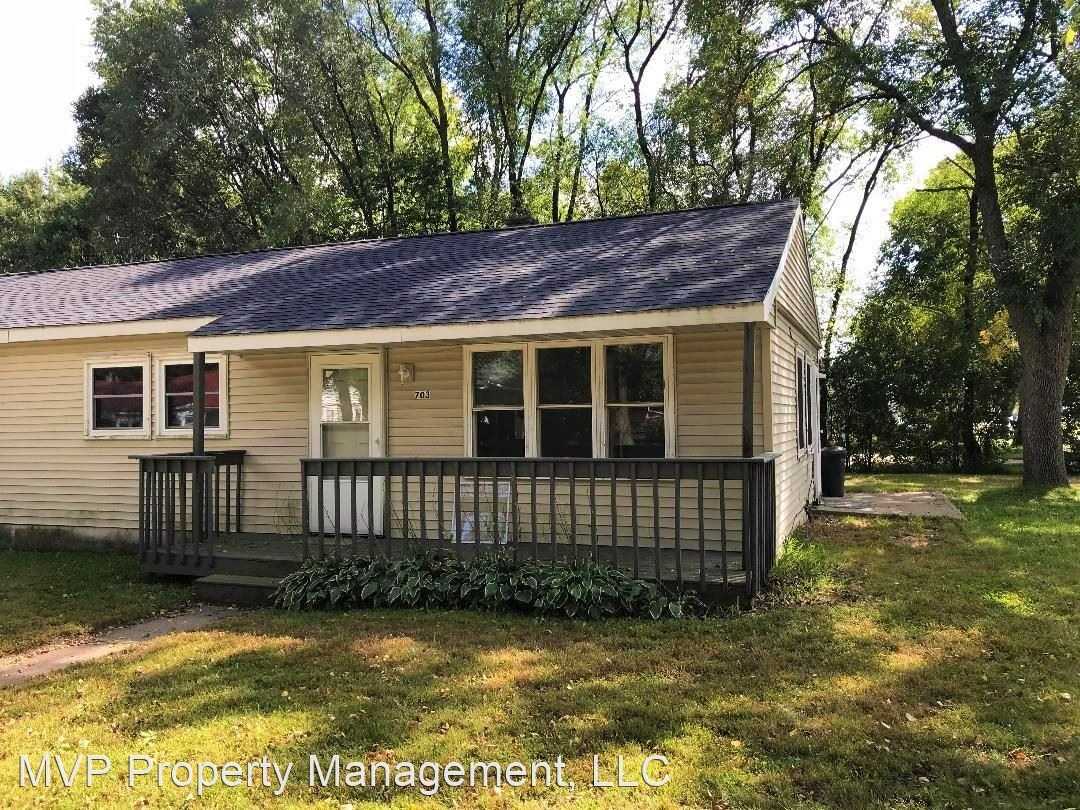 703/705 Lee Ct Apartments in Sparta, WI 54656 Zumper