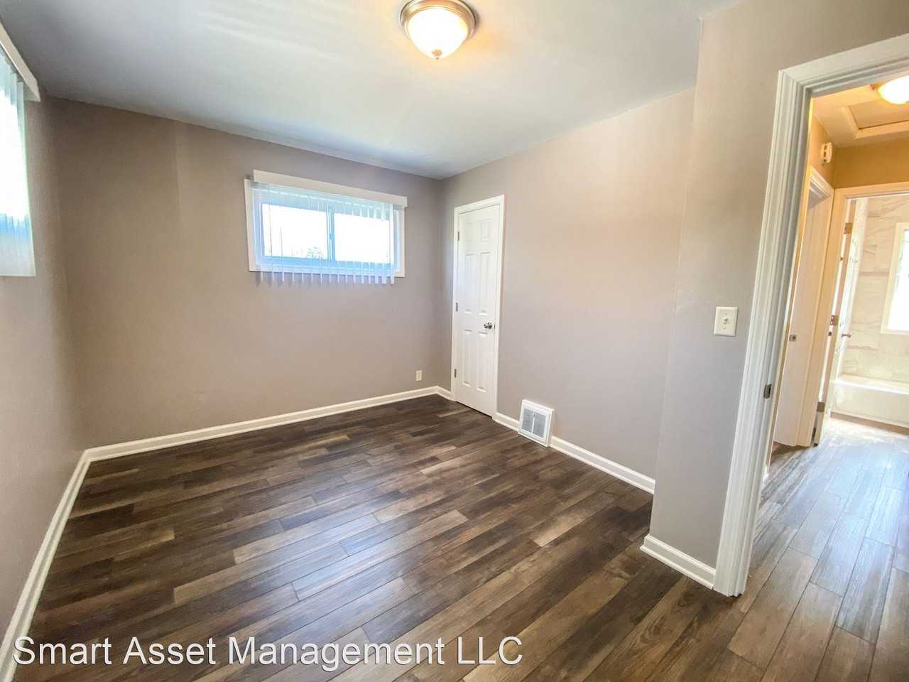 57285730 N 65th STOREHOUSE Apartments in Silver Spring, Milwaukee, WI