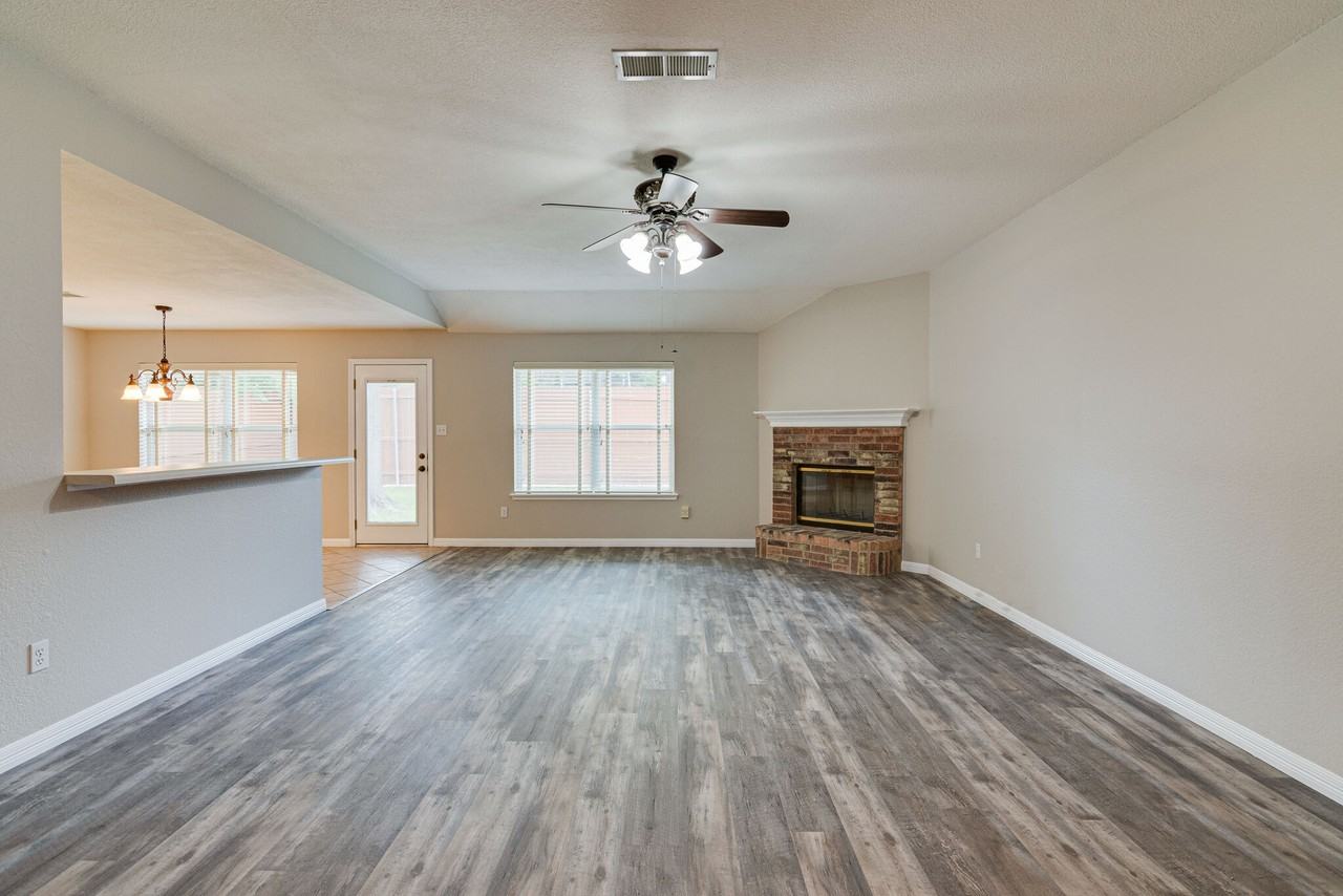 6718 Valley Branch Dr, Arlington, TX 76001 3 bedroom House Rental Zumper