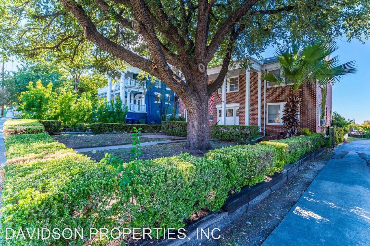 706 W French Pl Apartments in Alta Vista, San Antonio, TX 78212 Zumper