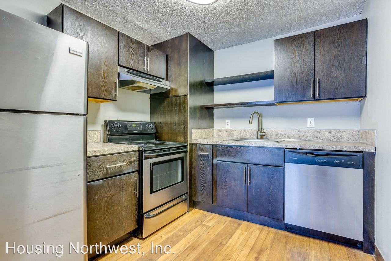 Connery Place 8130 SE Mill Street Apartments in Mt. Tabor, Portland, OR