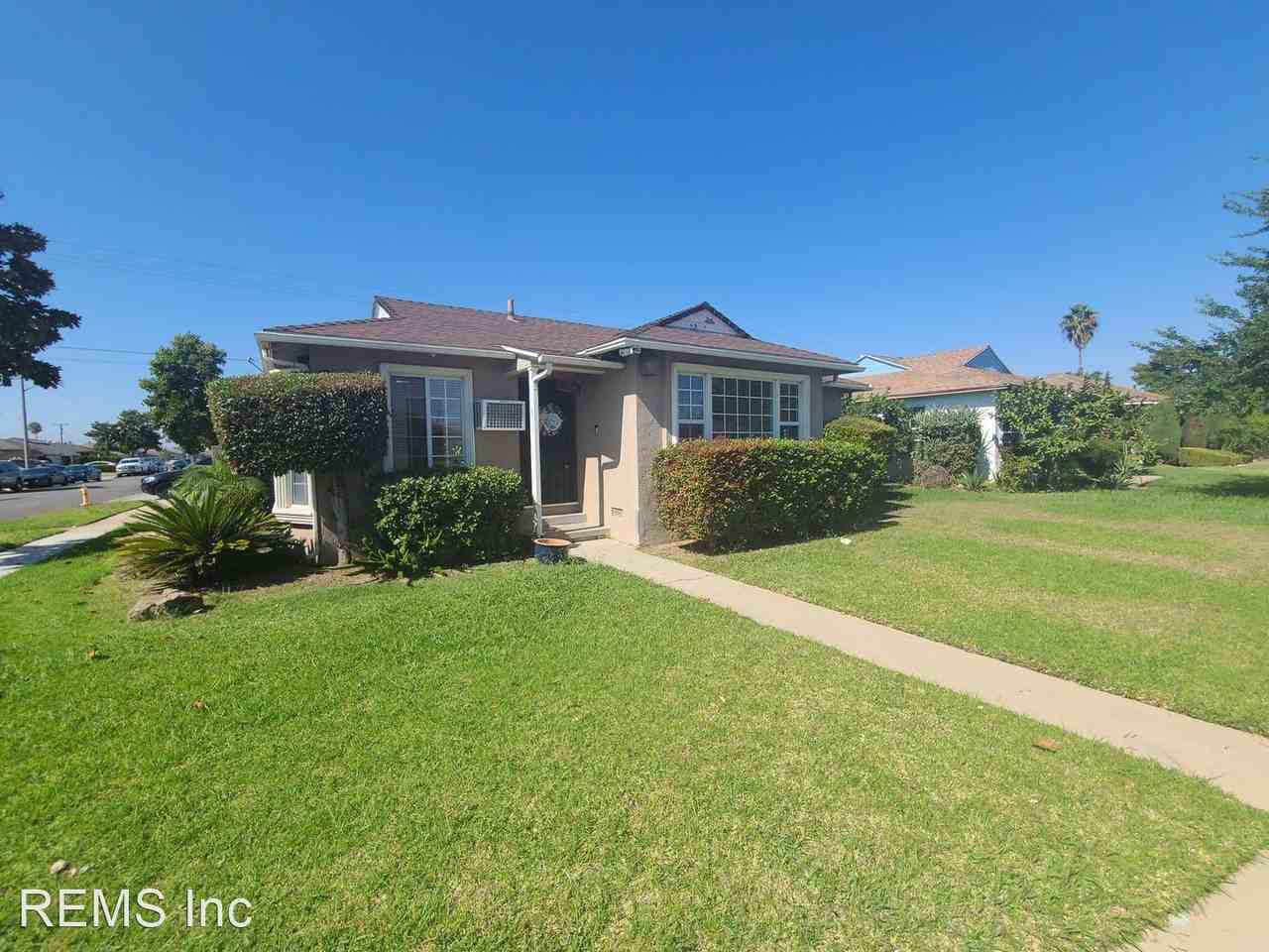 13719 S San Pedro Apartments in Willowbrook, West Rancho Dominguez, CA