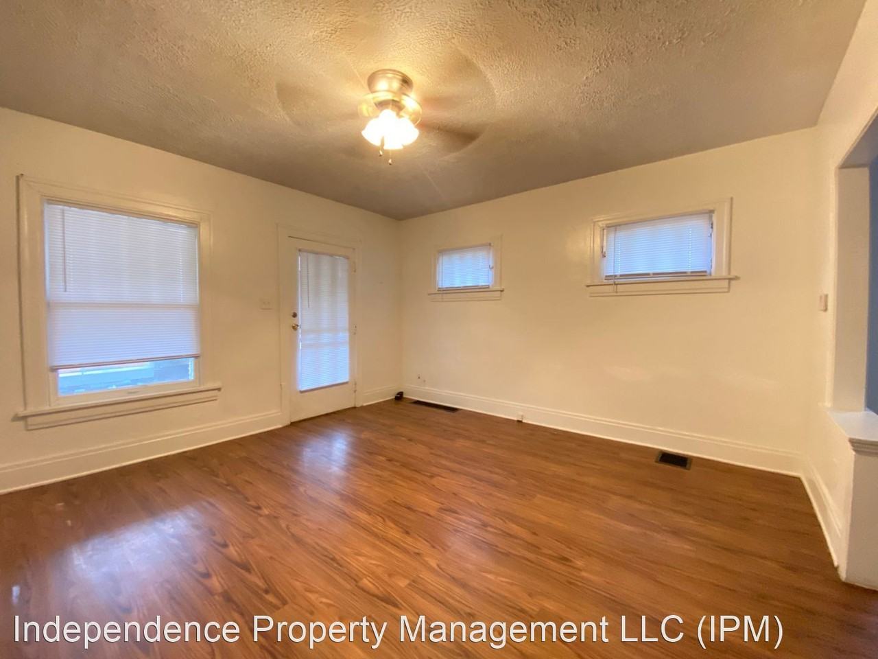 1967 1969 Rugby Rd. Apartments in College Hill, Dayton, OH 45406 Zumper