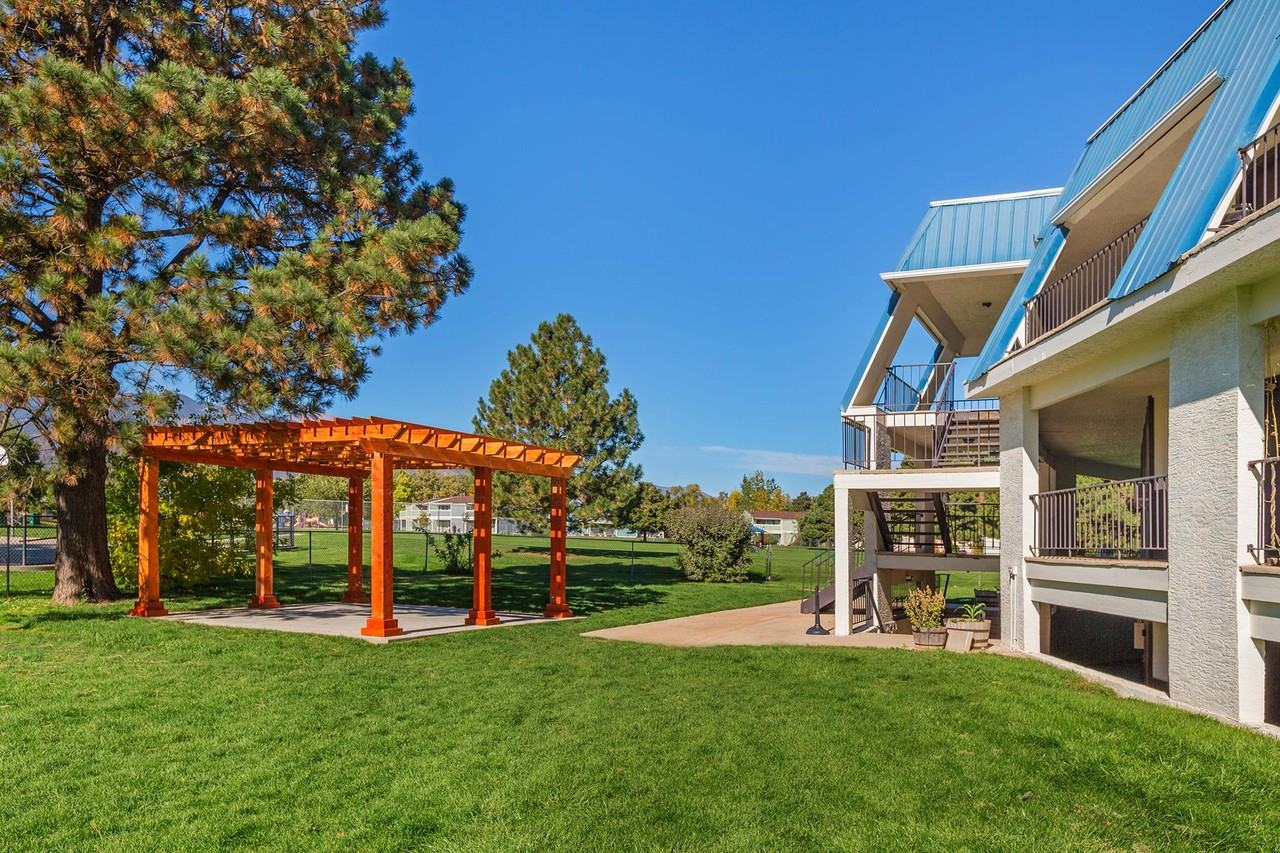 Pebble Creek Apartments 2005 S El Paso Ave, Colorado Springs, CO