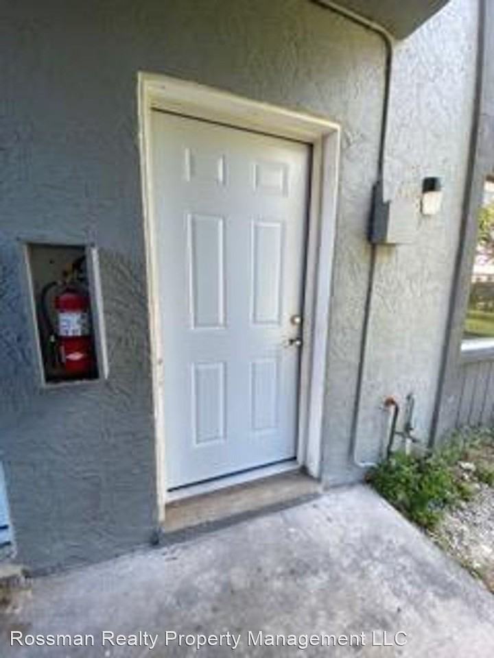 Juanita Ave Apartments in Fort Myers, FL 33908 Zumper