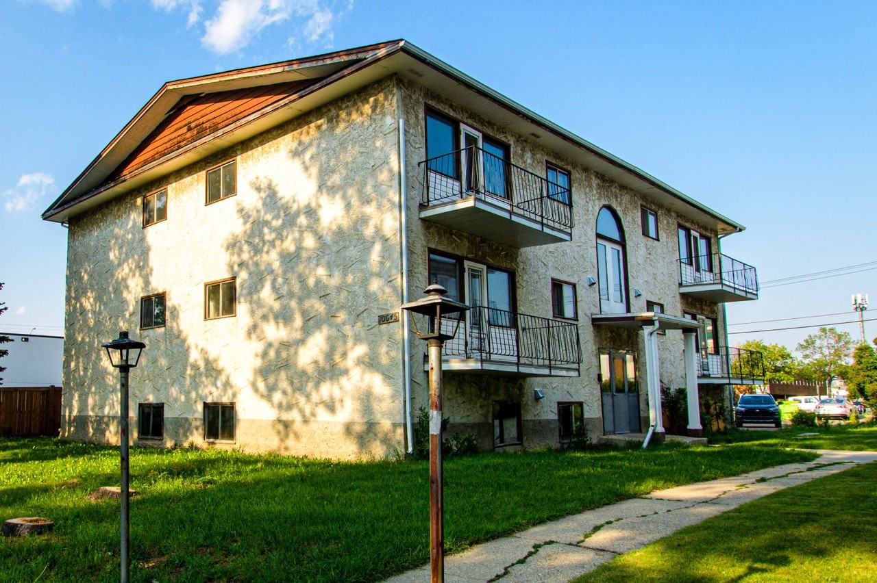 Apartments for Rent In Queen Mary Park, Edmonton, AB Find 37 Condos