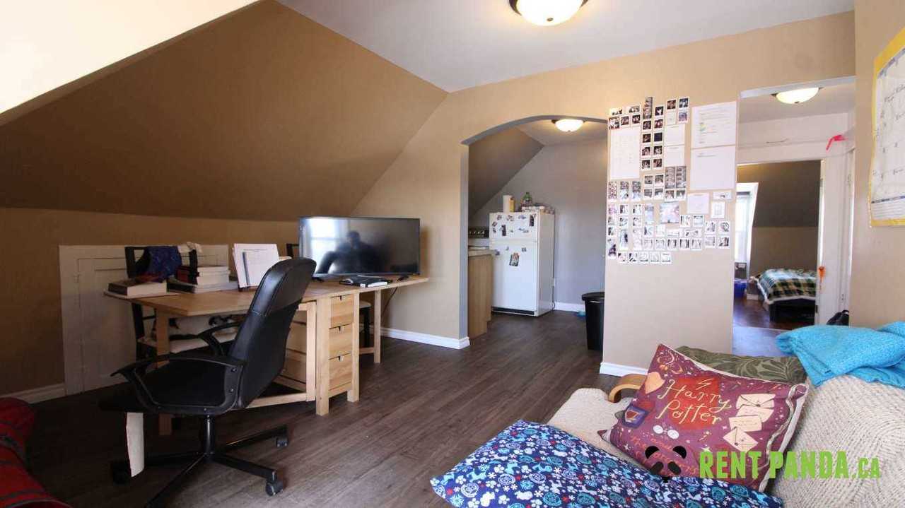 331 331 Van Norman St, Thunder Bay, ON P7A 4C1 1 Bedroom Apartment