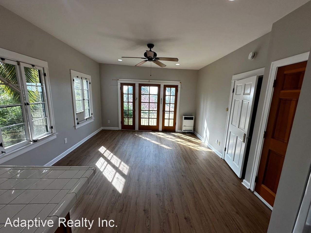 1969 1985 N. Whitley Avenue Apartments in Hollywood United, Los