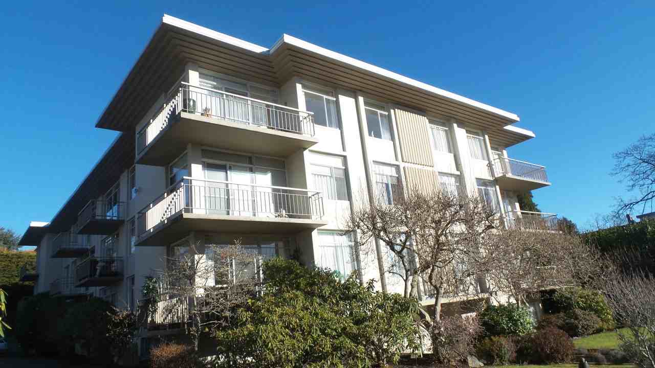 Newport Apartments 2314 Oak Bay Avenue 401, Oak Bay, BC V8R 1G9 Zumper