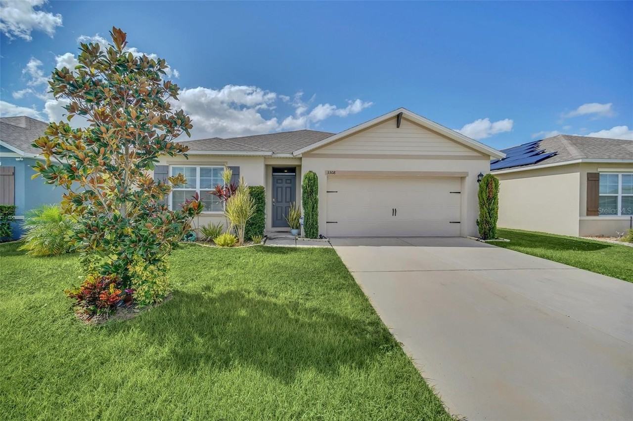 Country Walk Club Cir, Winter Haven, FL 33881 4 Bedroom House for