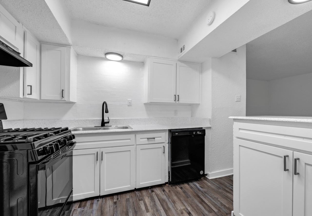 Costa Bella Apartments 3706 W 8th St, Cockrell Hill, TX 75211 Zumper