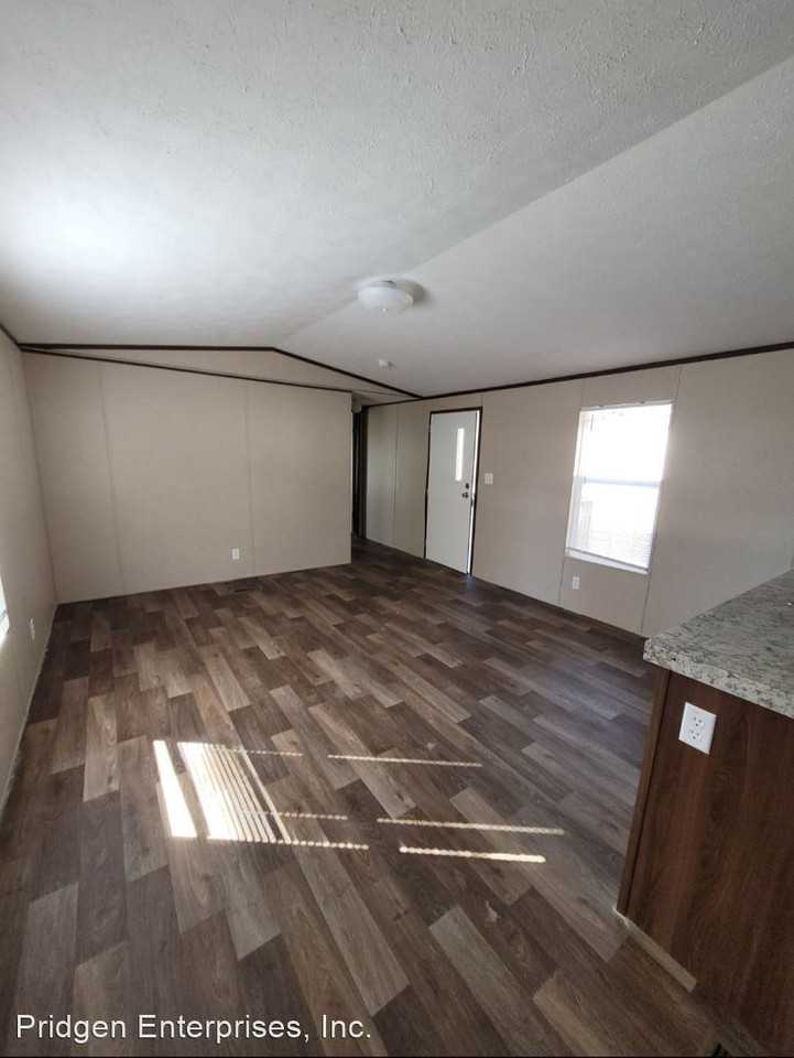 57/59 Johnson Street Apartments in Royston, GA 30662 Zumper