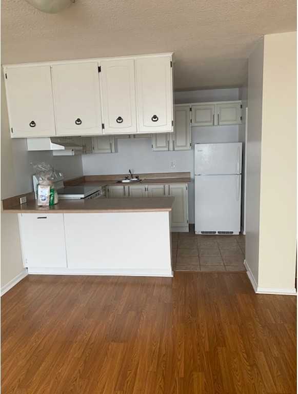 Burlington Square Apartments 1460 Ghent Ave, Burlington, ON L7S 1X7