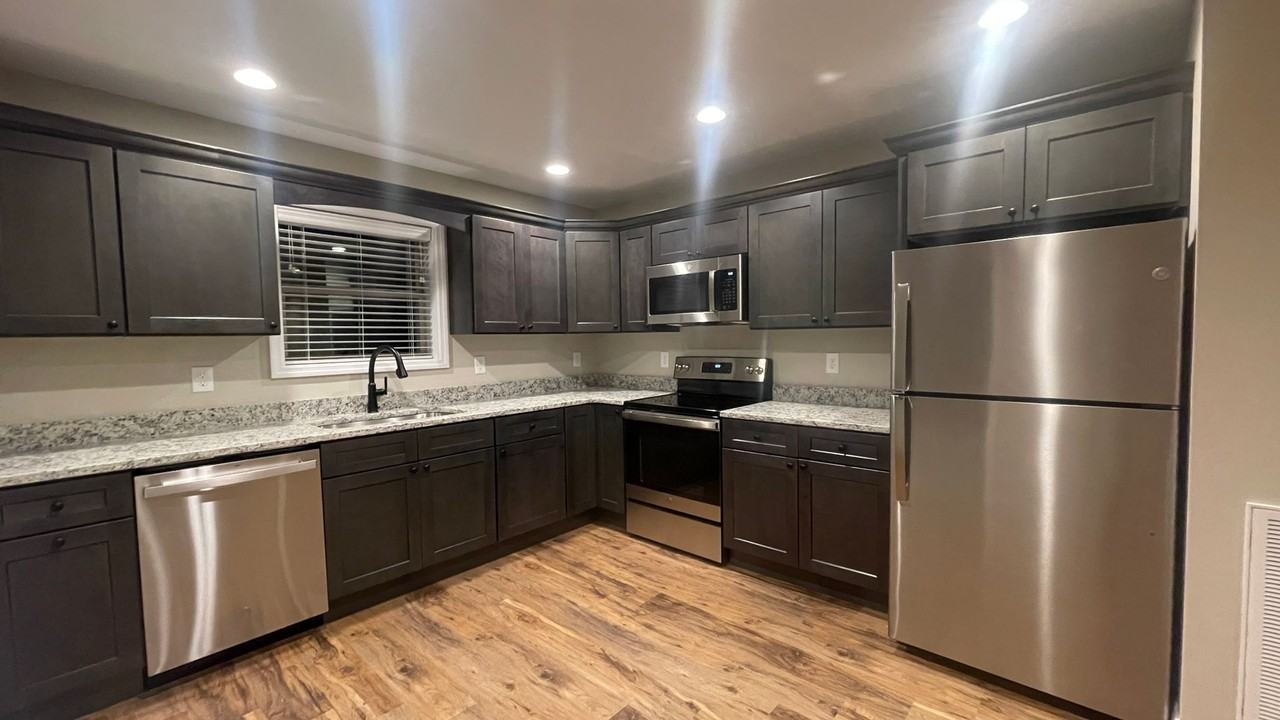 Duplex Apartments 3875 Holders Grove Rd, Cosby, TN 37722 Zumper