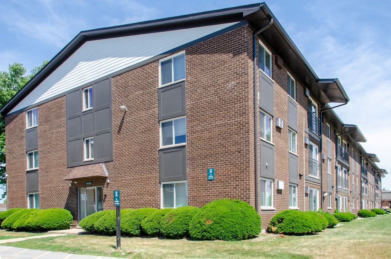 Ridgeland Station Apartments 10370 Ridgeland Ave, Chicago Ridge, IL