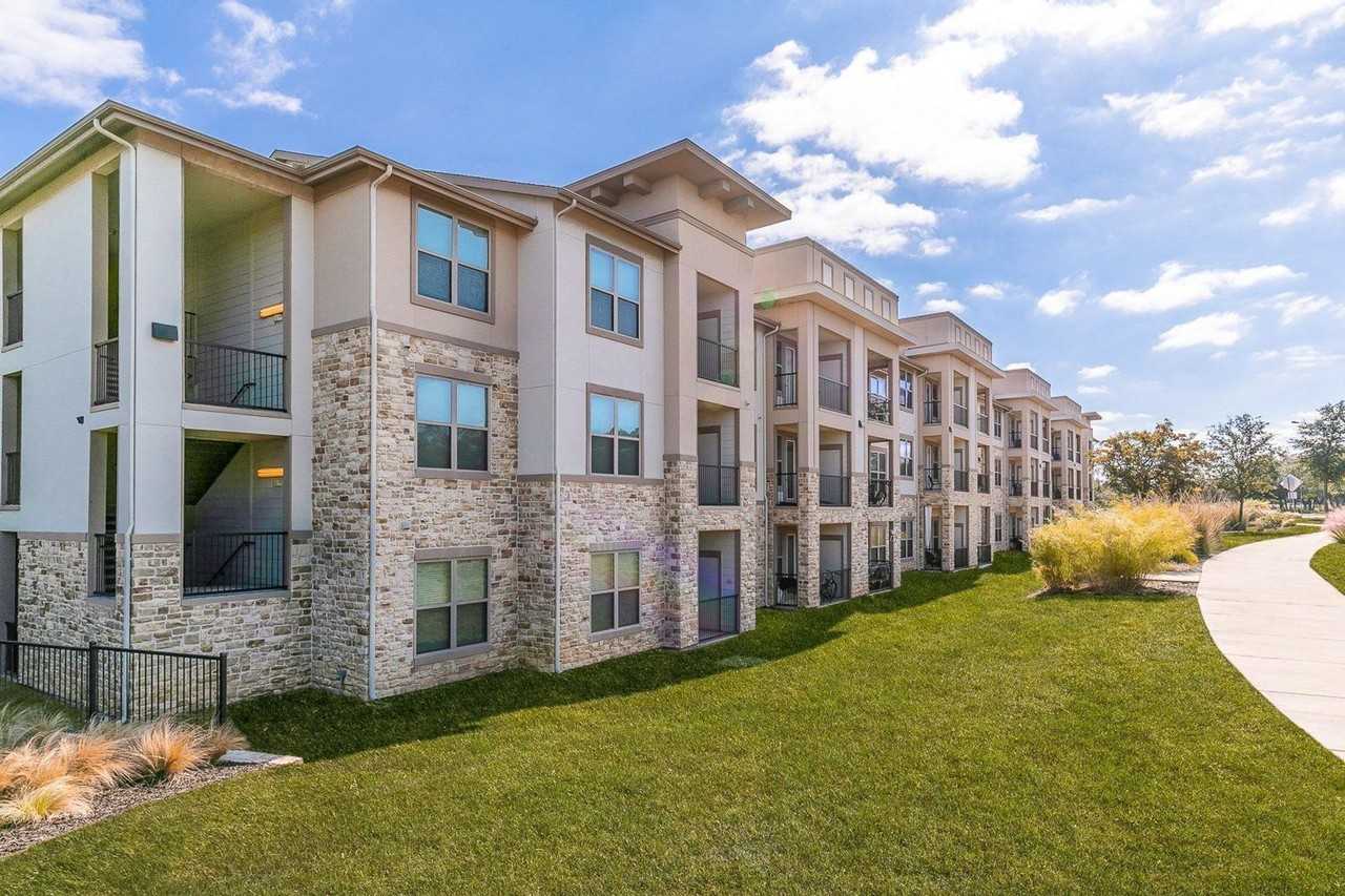 Summit at Rivery Park Apartments 1400 Rivery Blvd, TX