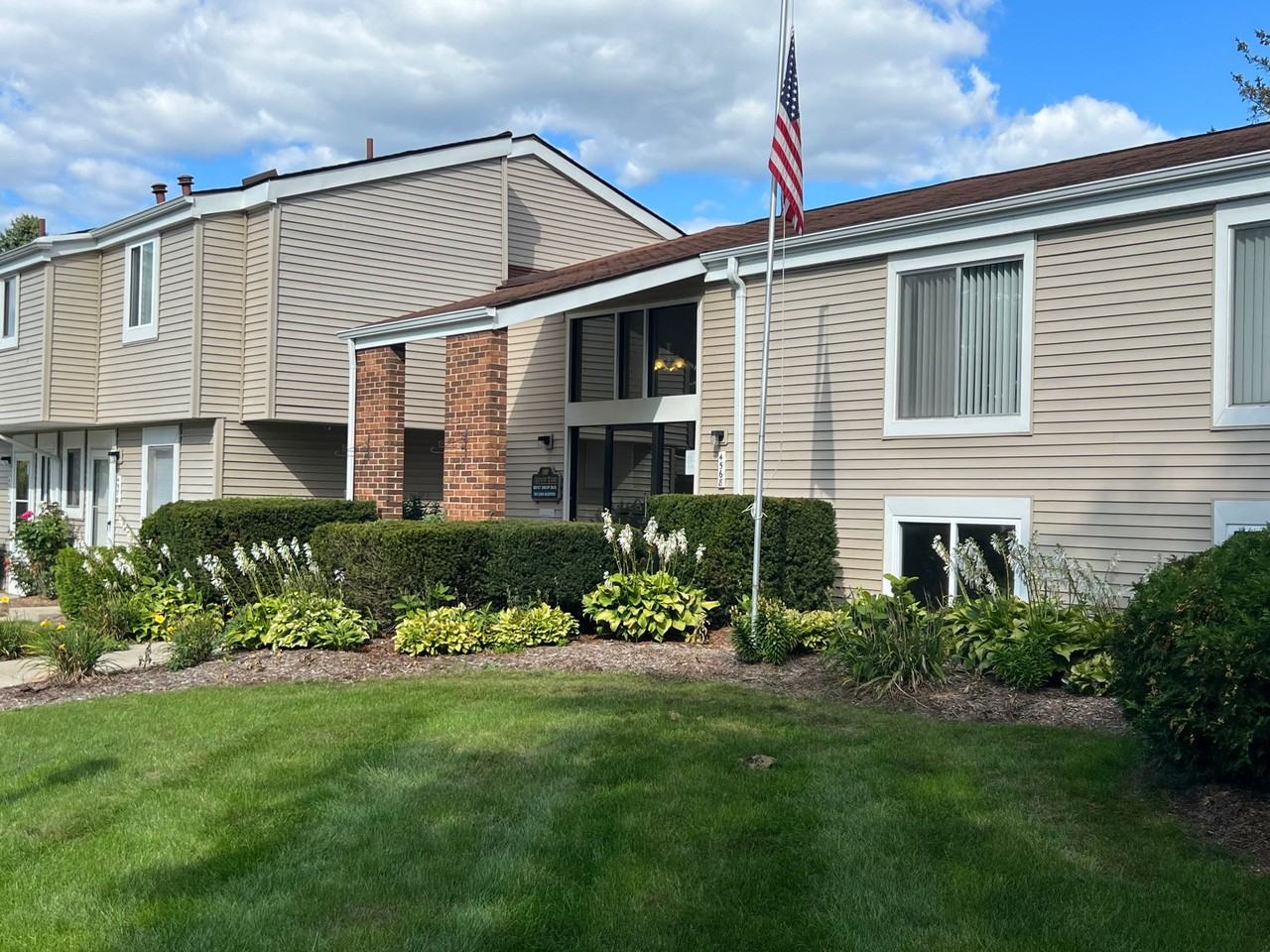 Arrowtree Apartments 4568 Blackstone Trl, Okemos, MI 48864 Zumper