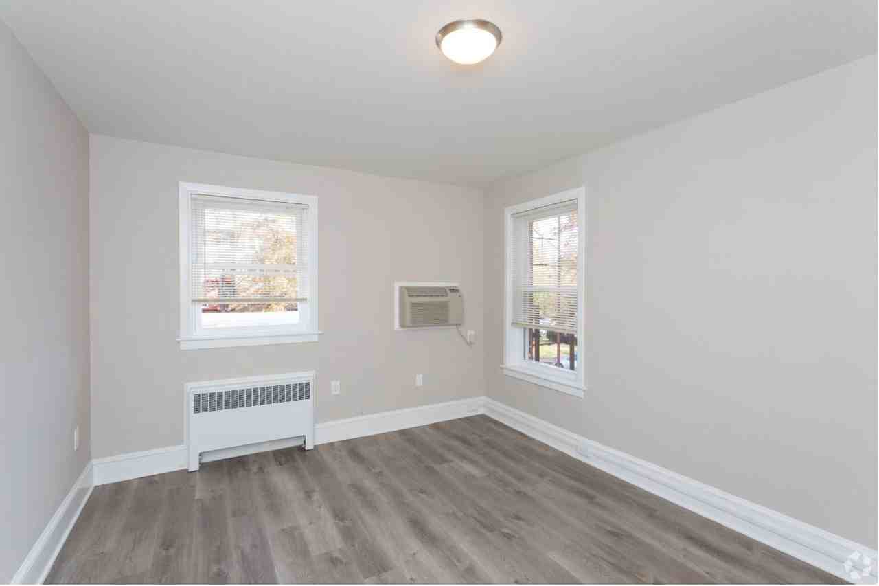 Riverside Estates Apartment Homes Apartments 12 Riverside Dr