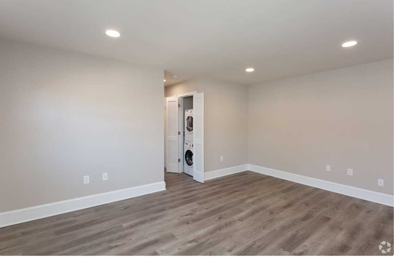 Riverside Estates Apartment Homes Apartments 12 Riverside Dr