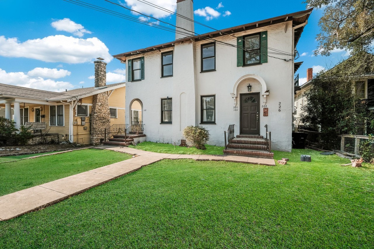 Historic Monte Vista Meets Modern Convenience Apartments 226 E