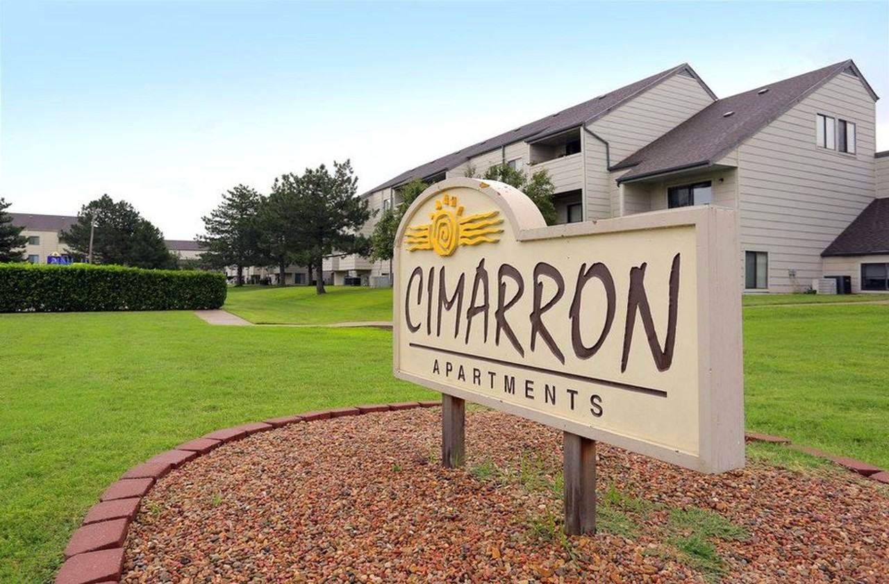 Cimarron Apartments 734 N Ridge Rd, Wichita, KS 67212 Zumper