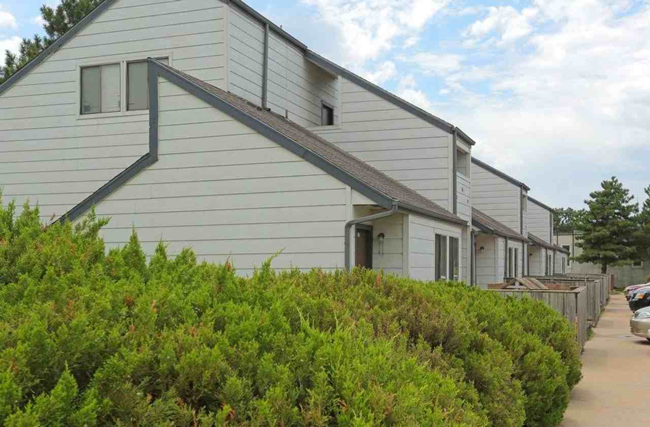 Cimarron Apartments 734 N Ridge Rd, Wichita, KS 67212 Zumper