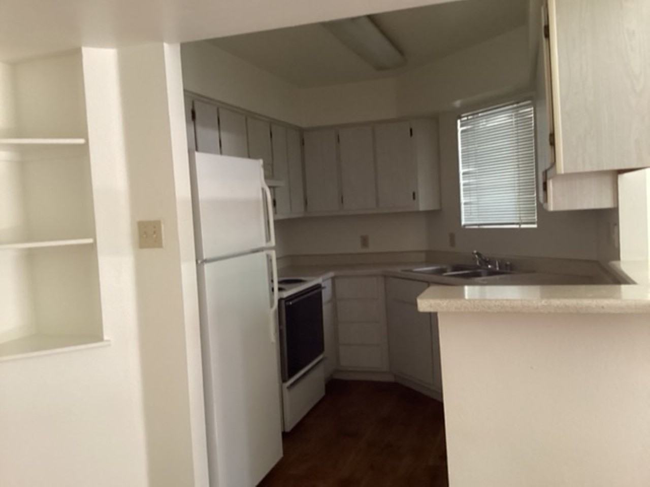 Tempe La Mirage Apartments 610 E Gilbert Dr, Tempe, AZ 85288 Zumper