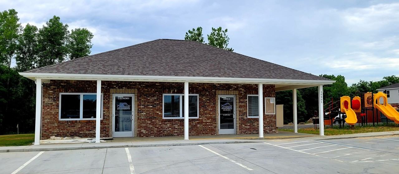 Creekside Apartments 16901 Cattail Bottoms Dr, Warrenton, MO 63383