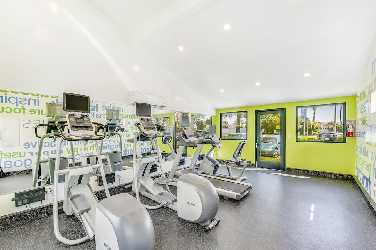 Pet Friendly Apartments for Rent in Baldwin Park, CA 25 Rentals Zumper