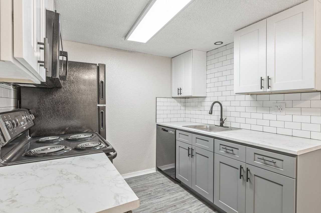 Chateau 68 Apartments 6805 S Lewis Ave, Tulsa, OK 74136 Zumper