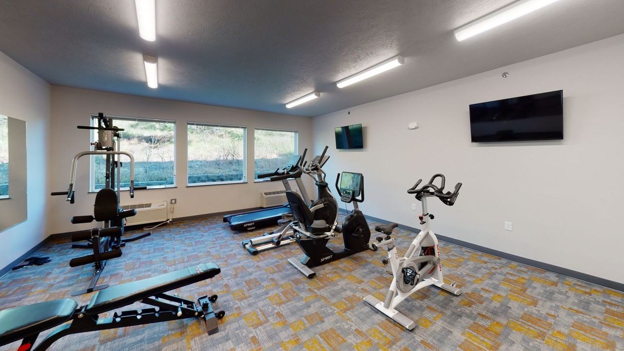 District 42 Apartments & Townhomes 5800 Sunnybrook Plz, Sioux City