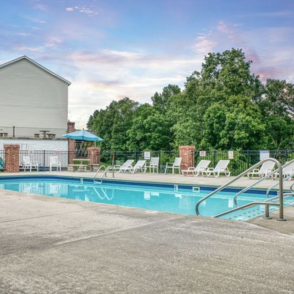 Charleston Place Apartments 254 Charleston Ln, Crossville, TN 38555