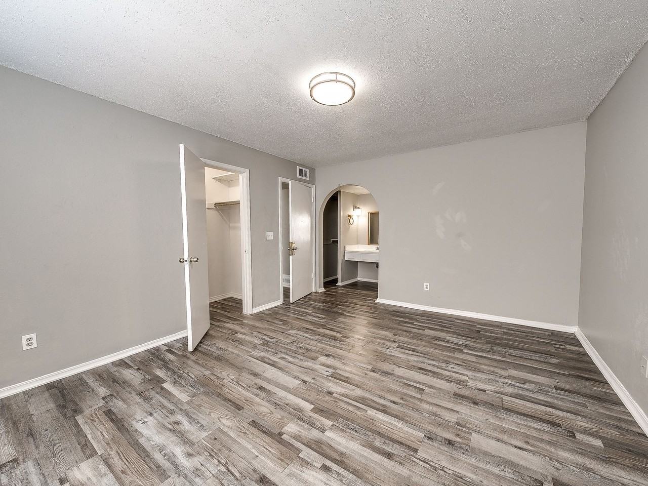 Parkview Flats Apartments 4638 Nw 19th St, Oklahoma City, OK 73127