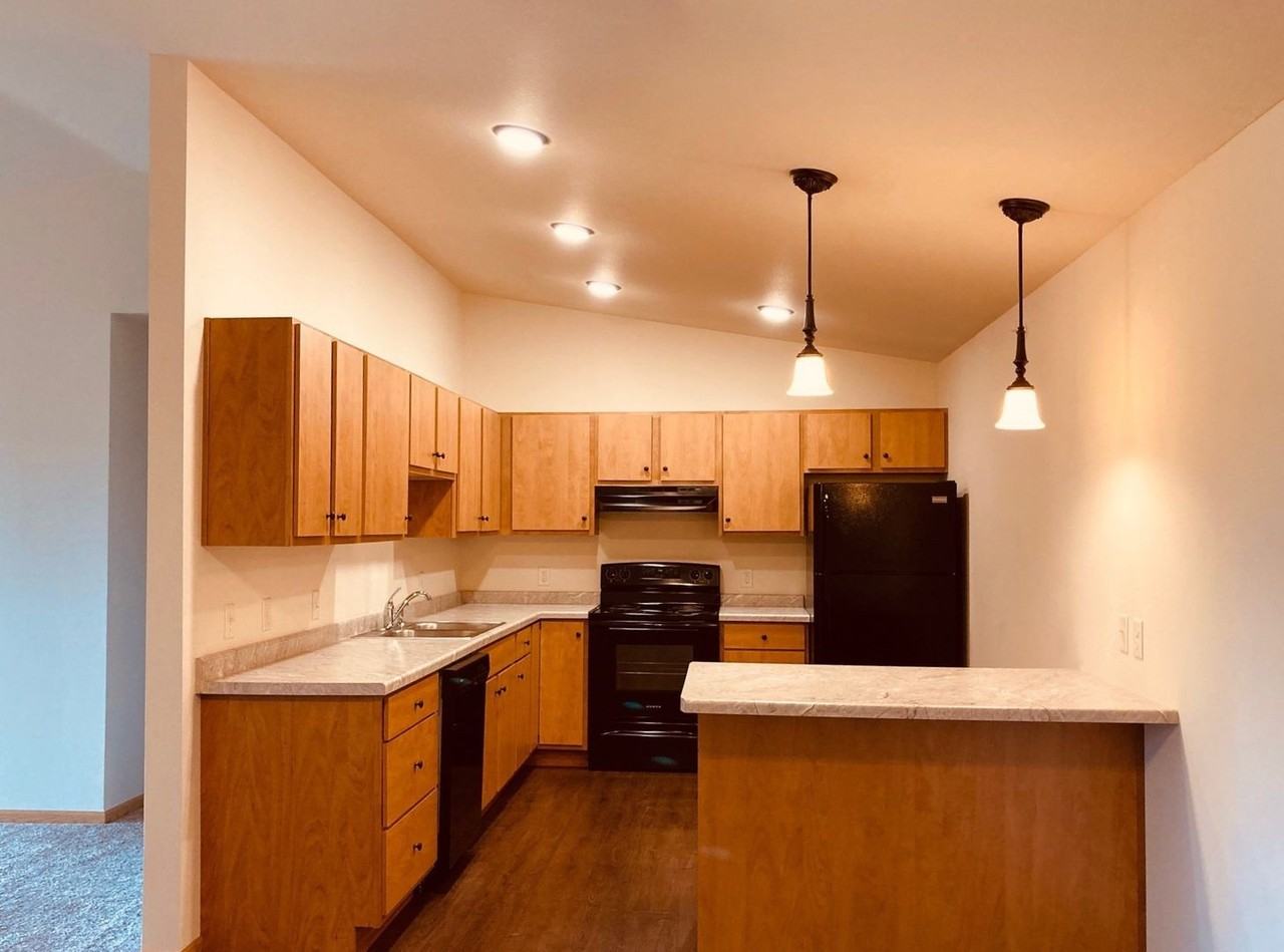 Moon Lake Estates Apartments 515 Moon Lake Dr, Rice Lake, WI 54868