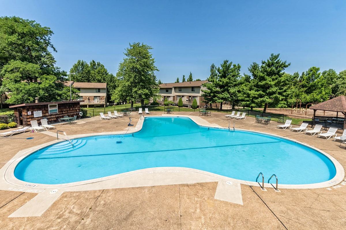 Willowood Village Apartments & Townhomes 2857 Willowood Dr, Erie, PA