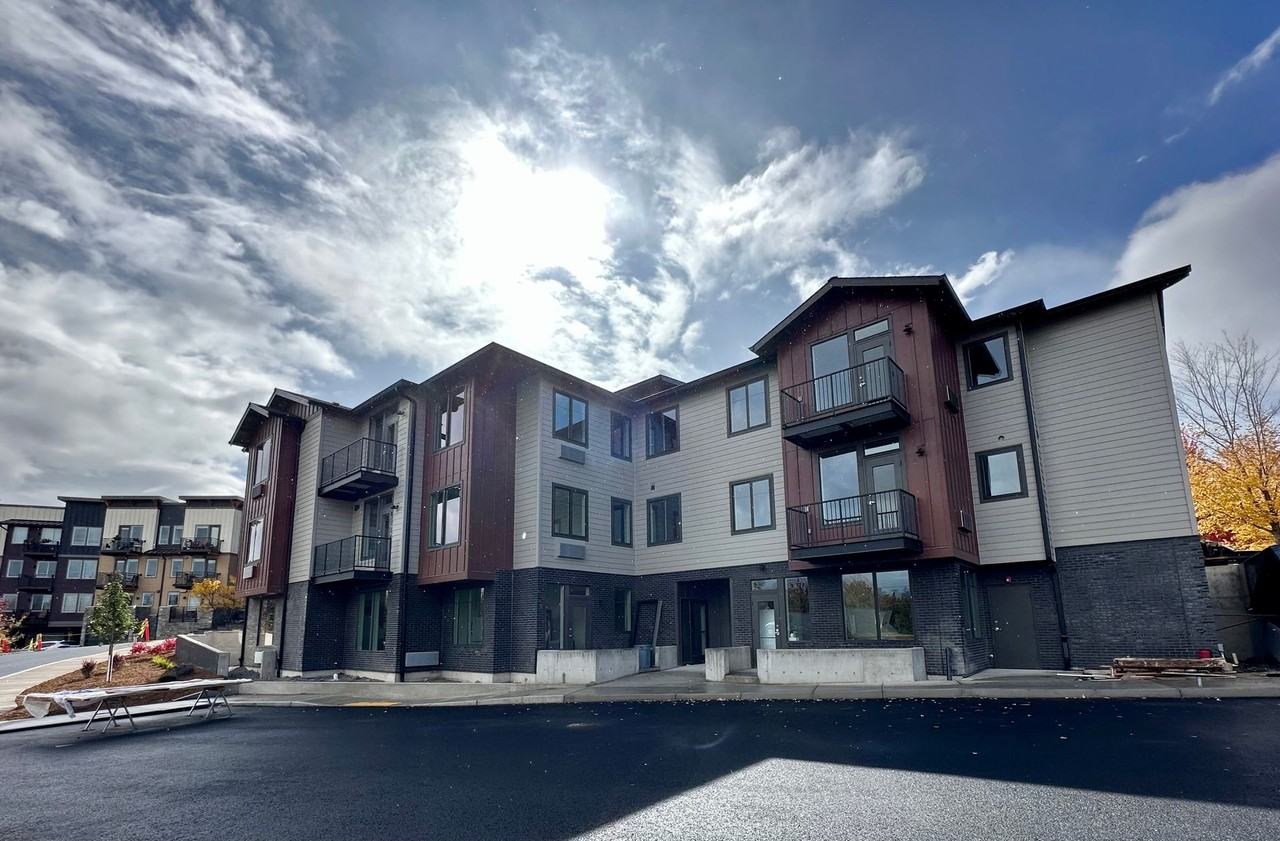 Bradbury Pointe Apartments 144 Sw Crowell Way, Bend, OR 97702 Zumper