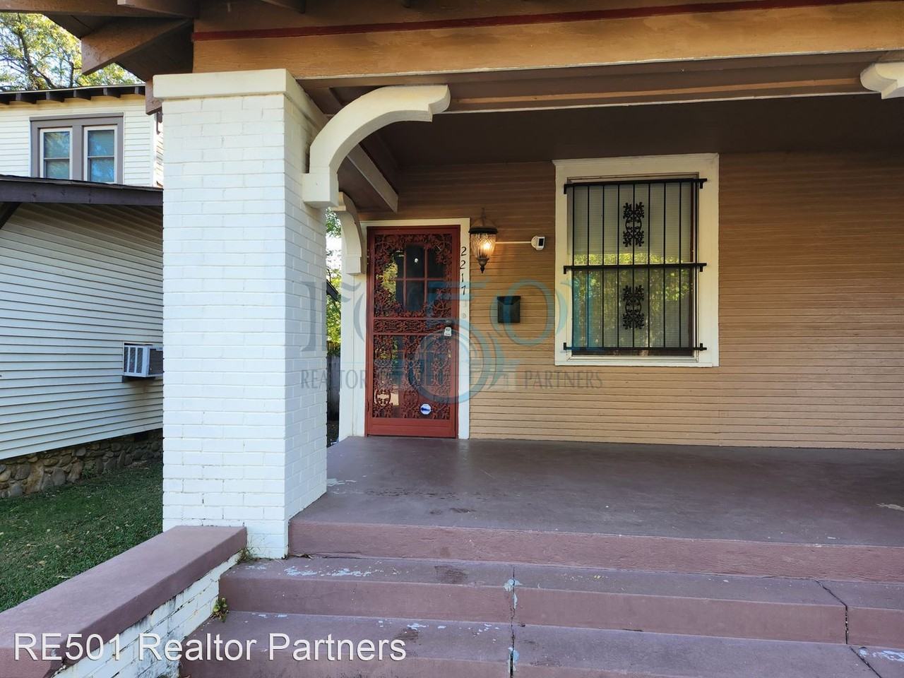 Historic Duplex located near Central High School Apartments 2217 S