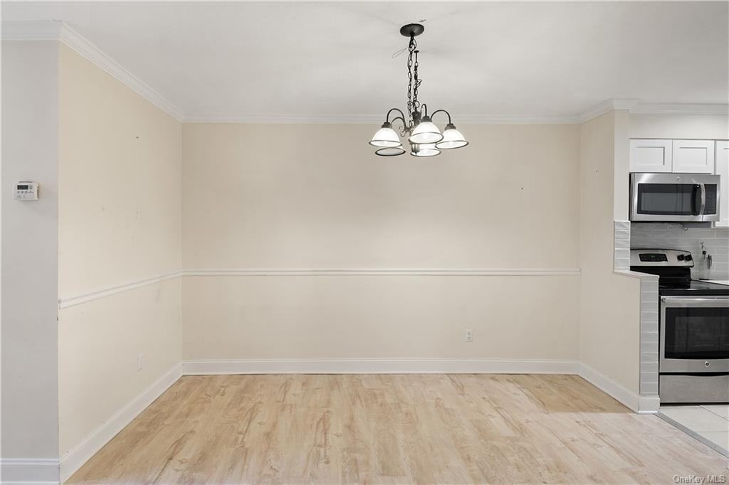 1005 Colony Dr, Hartsdale, NY 10530 2 Bedroom Condo for 3,400/month