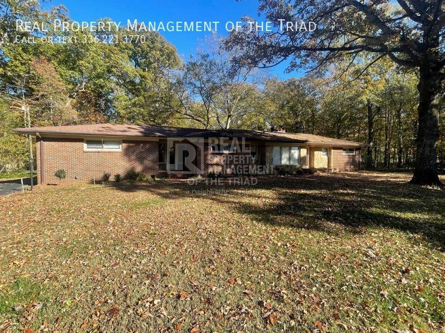 5900 Mcleansville Rd, Mc Leansville, NC 27301 2 Bedroom House for